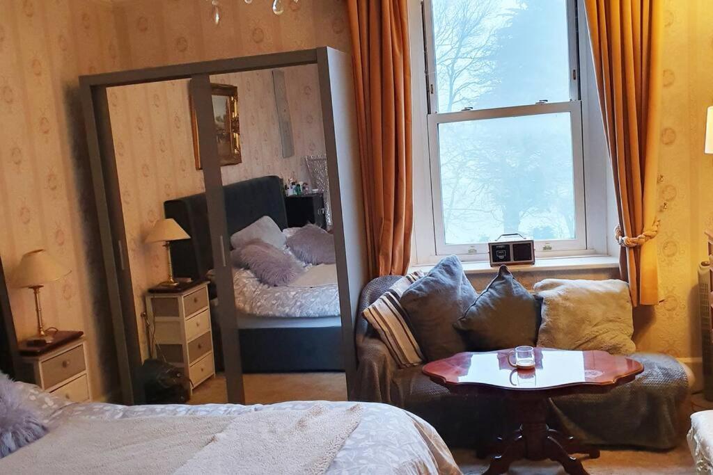 Country Manor House With Indoor Pool And Hot Tub Βίλα Ρότσεστερ Εξωτερικό φωτογραφία