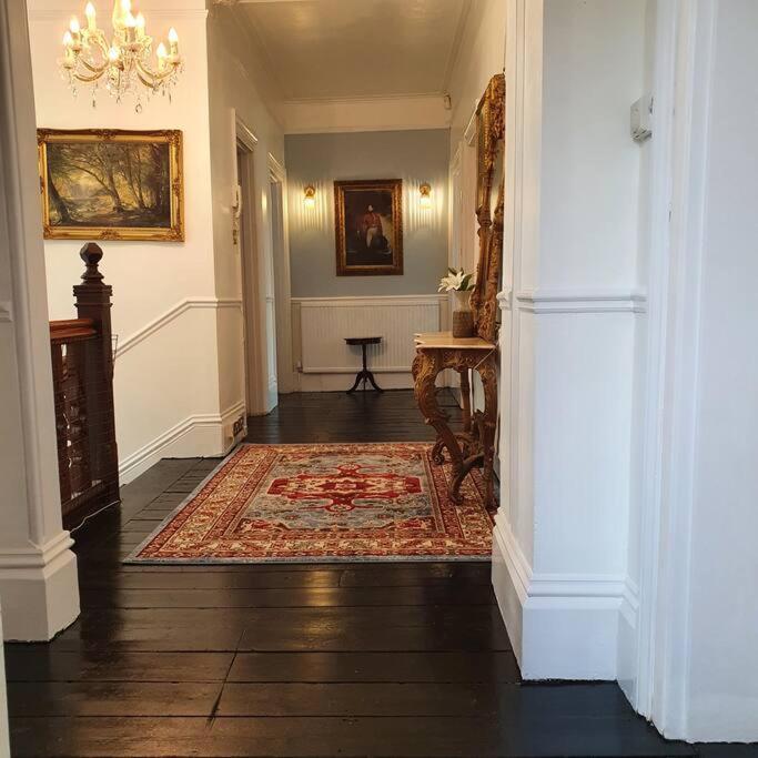 Country Manor House With Indoor Pool And Hot Tub Βίλα Ρότσεστερ Εξωτερικό φωτογραφία