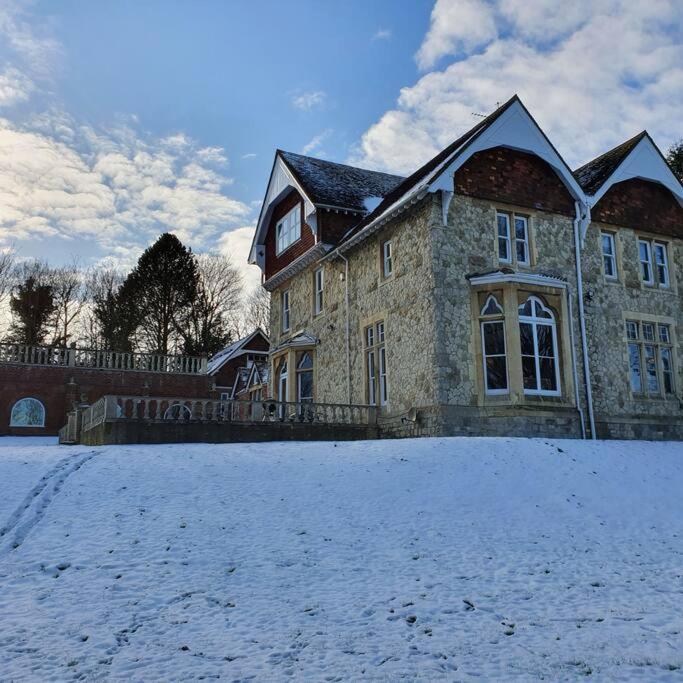 Country Manor House With Indoor Pool And Hot Tub Βίλα Ρότσεστερ Εξωτερικό φωτογραφία