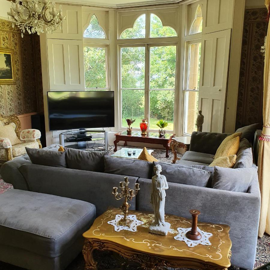 Country Manor House With Indoor Pool And Hot Tub Βίλα Ρότσεστερ Εξωτερικό φωτογραφία