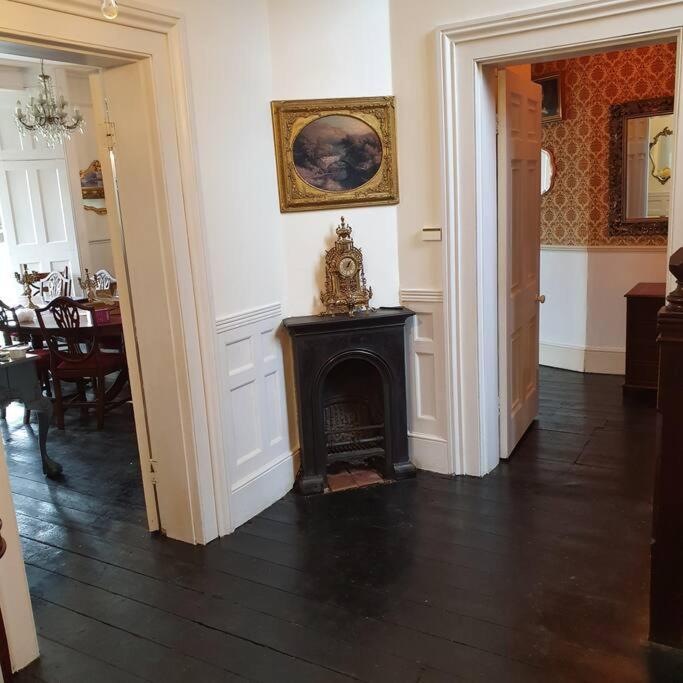 Country Manor House With Indoor Pool And Hot Tub Βίλα Ρότσεστερ Εξωτερικό φωτογραφία
