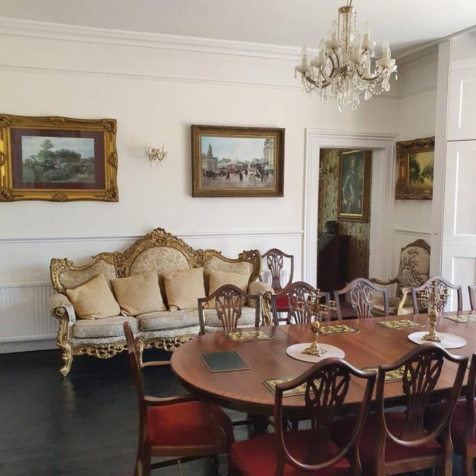 Country Manor House With Indoor Pool And Hot Tub Βίλα Ρότσεστερ Εξωτερικό φωτογραφία